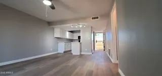 Photo #2: 6895551 Listing