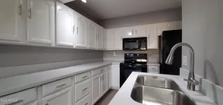 Photo #4: 6895551 Listing
