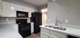 Photo #6: 6895551 Listing