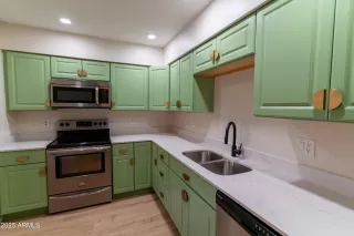 Photo #4: 6895575 Listing 