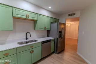 Photo #5: 6895575 Listing 