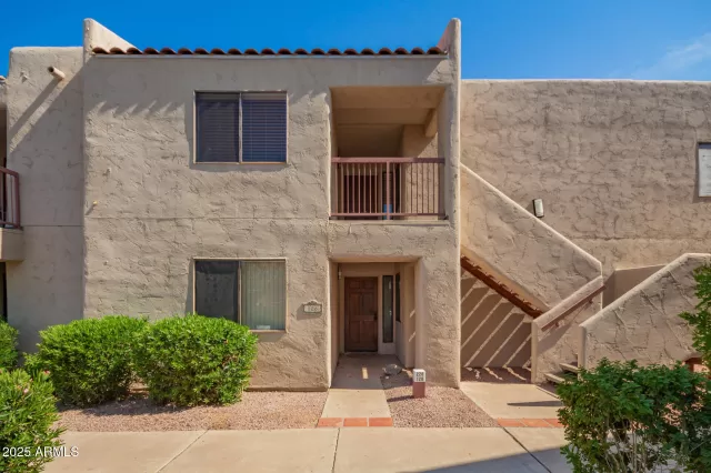 MLS: 6895951 Condo For Sale