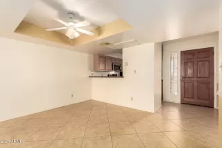 Photo #4: 6895951 Listing