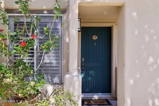 Photo #2: 6896095 Listing