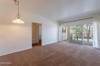 Photo #3: 6896140 Listing