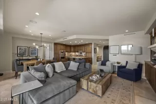 Photo #2: 6896167 Listing