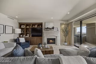 Photo #3: 6896167 Listing