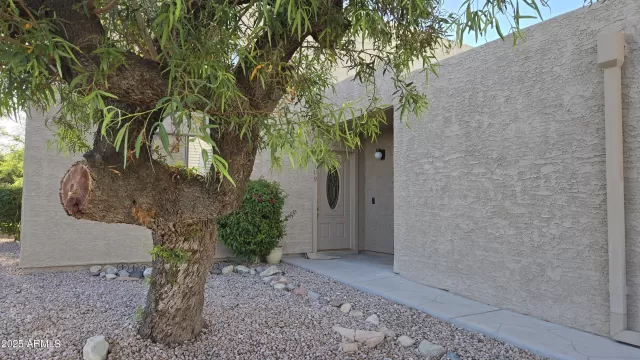 MLS: 6896259 Condo For Sale