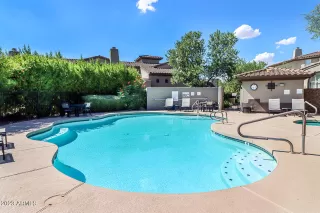 Photo #6: 6896289 Listing