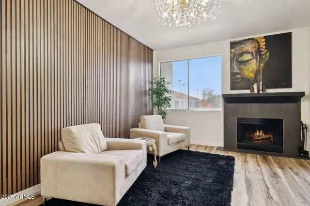 MLS: 6896387 Condo For Sale