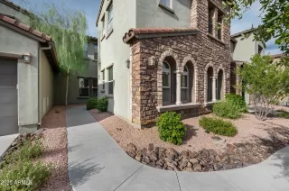 Photo #1: 6896433 Listing