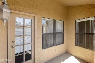 Photo #6: 6896996 Listing