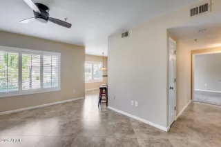 Photo #2: 6897438 Listing 