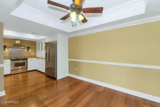 Photo #6: 6897450 Listing