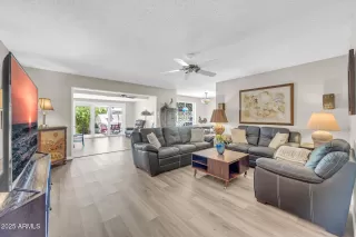 Photo #1: 6897531 Listing 