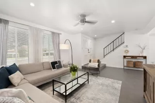 Photo #3: 6898023 Listing