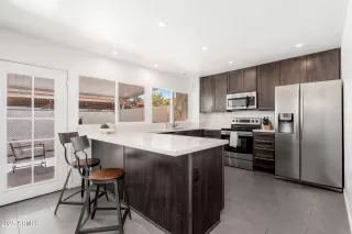 Photo #5: 6898023 Listing