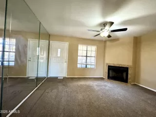 Photo #2: 6898340 Listing 