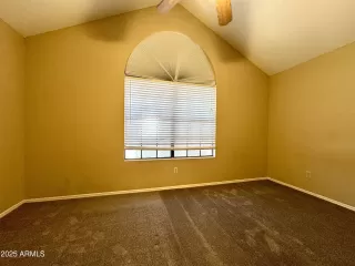 Photo #5: 6898340 Listing 