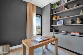 Photo #5: 6898732 Listing