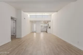 Photo #1: 6899104 Listing 