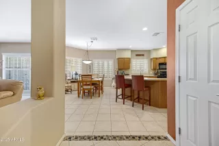 Photo #5: 6899126 Listing 