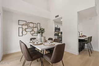 Photo #5: 6899667 Listing 