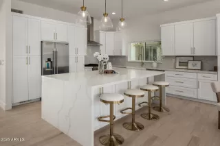 Photo #3: 6899692 Listing 