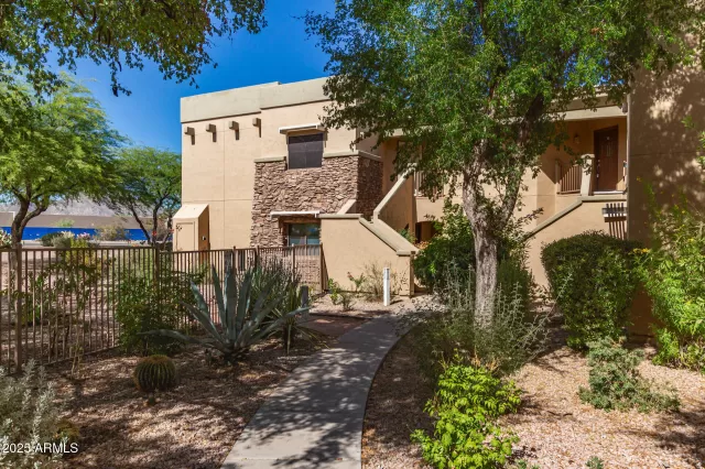 MLS: 6899741 Condo For Sale