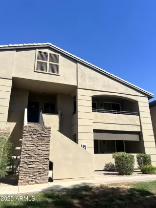 Photo #1: 6899903 Listing 