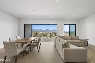 Photo #1: 6900019 Listing