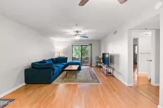 Photo #3: 6900068 Listing