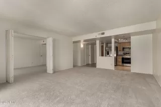 Photo #4: 6900113 Listing 