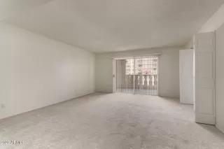 Photo #6: 6900113 Listing 