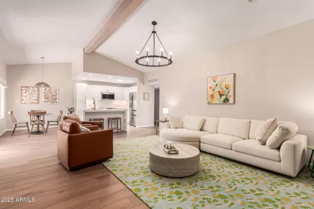 MLS: 6900140 Condo For Sale