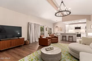 Photo #4: 6900140 Listing 