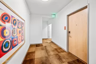 Photo #2: 6900303 Listing