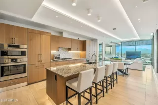 Photo #1: 6900437 Listing 