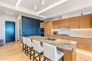 Photo #2: 6900437 Listing 