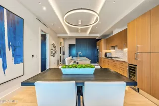 Photo #3: 6900437 Listing 