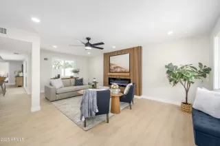 Photo #5: 6900488 Listing