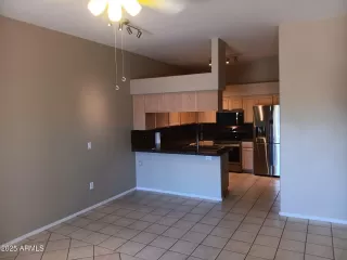 Photo #5: 6900608 Listing 