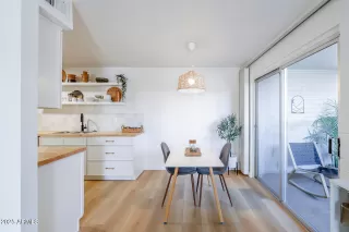 Photo #4: 6900958 Listing