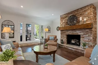 Photo #4: 6900966 Listing