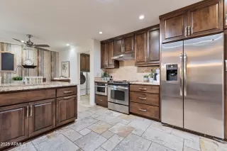 Photo #6: 6900966 Listing