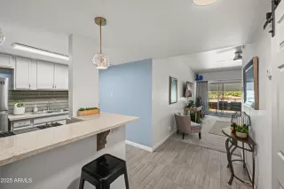 Photo #1: 6901010 Listing