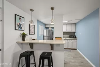 Photo #2: 6901010 Listing