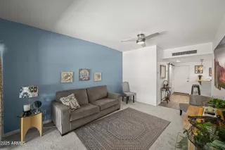 Photo #5: 6901010 Listing