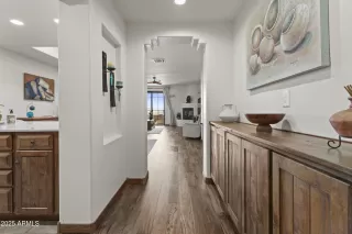 Photo #5: 6901675 Listing 