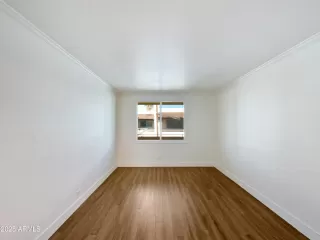 Photo #4: 6901755 Listing